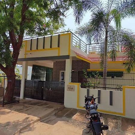 S R Luxurious Fully Ac 3 Bhk Bunglow Mysore Villa Esterno foto